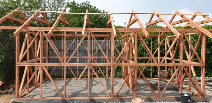 Záhradný domček 600 × 312 — fotografia 4